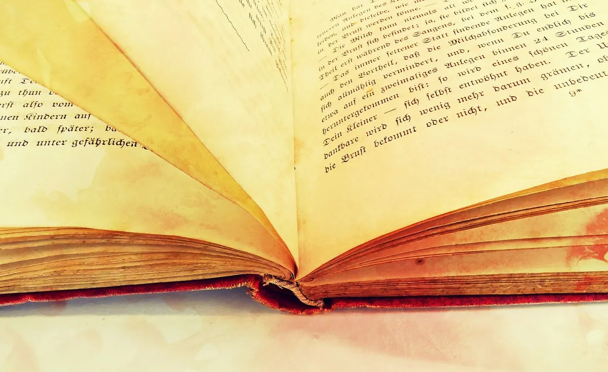 7 Common Mistakes in Fiction Opening Pages (and How to Fix Them)